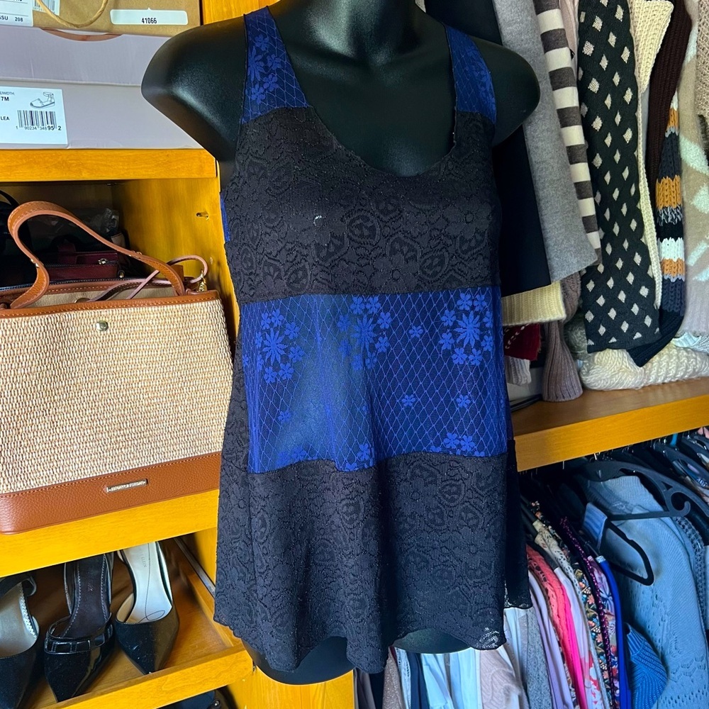 ⭐️BOGO FREE⭐️ Intimately FREE PEOPLE Lace Tank